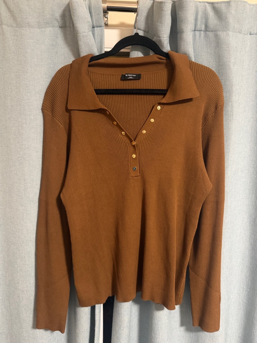 Ribbed Snap-Placket Pullover Top in Camel Brown - XXXL